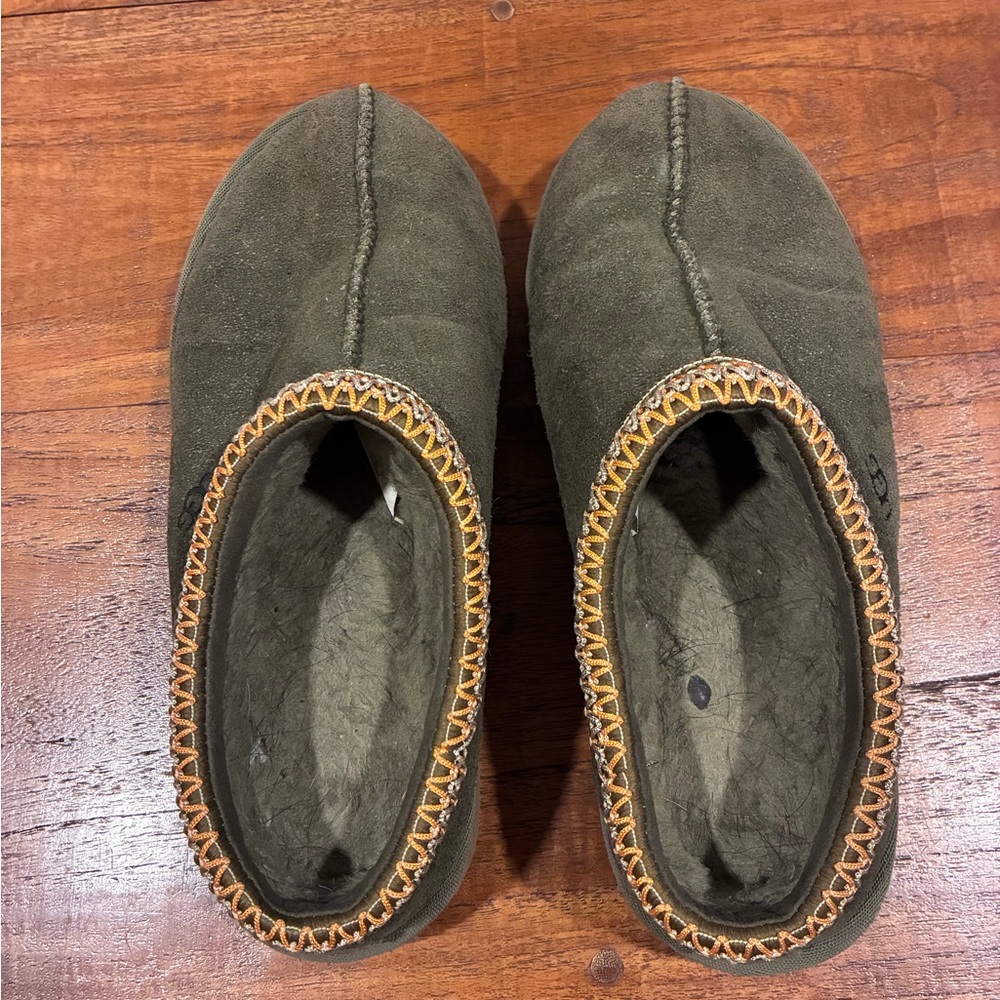 UGG Tasman Slippers Burnt Olive Suede Slippers with Tan Trim Size 6